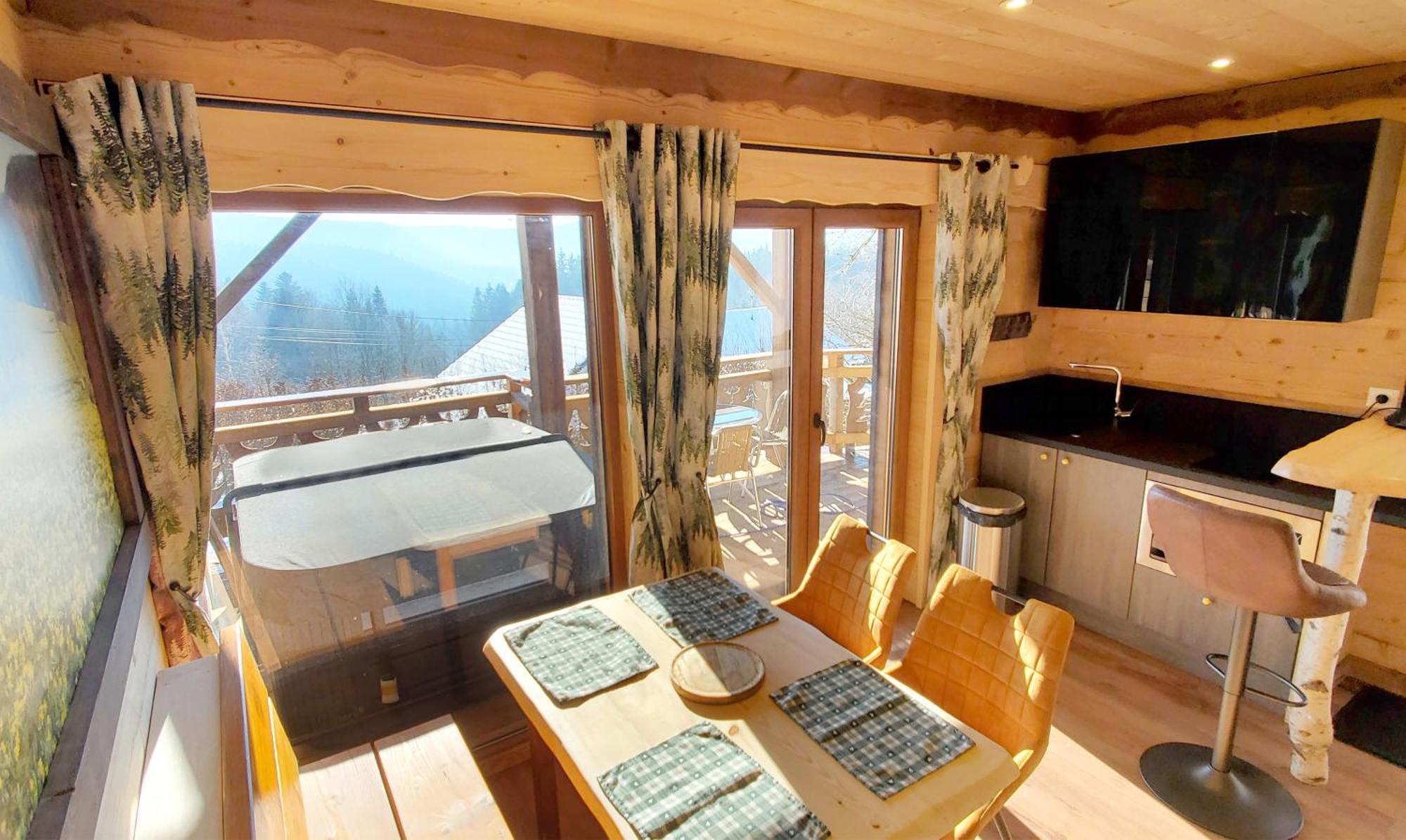 Gite Panoramique Et Spa De Liezey La Source Экстерьер фото