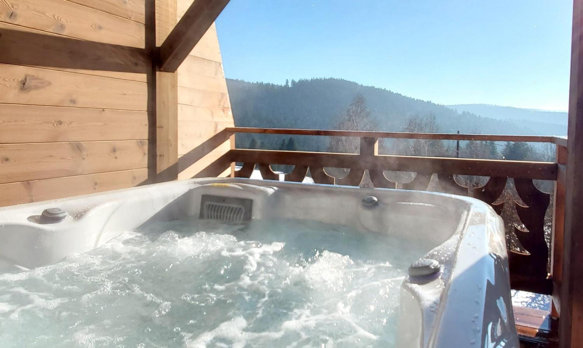 Gite Panoramique Et Spa De Liezey La Source Экстерьер фото